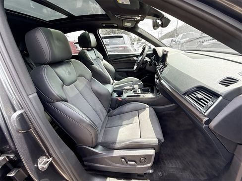Used 2023 Audi SQ5 Premium Plus image 31