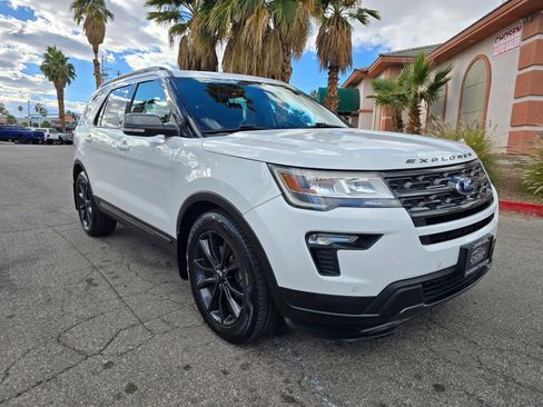 Used 2019 Ford Explorer XLT w/ Equipment Group 202A FWD image 1