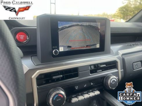 Used 2025 Toyota Tacoma TRD Off-Road AWD/4WD image 14