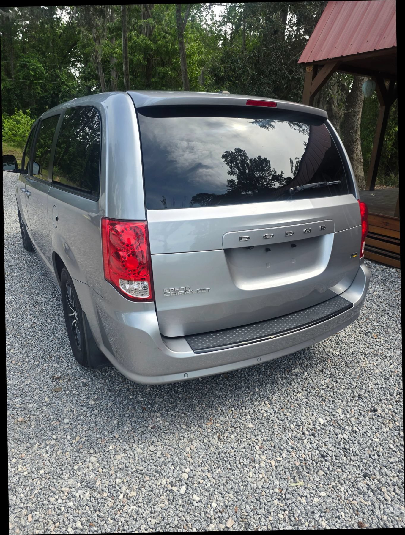 Used 2019 Dodge Grand Caravan SE FWD image 12
