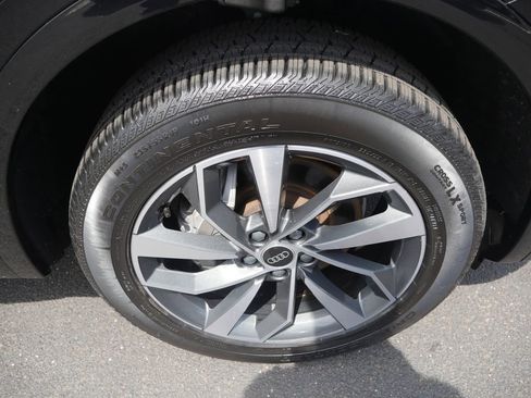 Certified 2023 Audi Q5 2.0T Premium Plus w/ Premium Plus Package AWD/4WD image 15