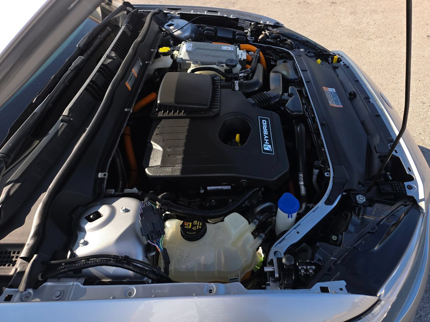 Used 2020 Ford Fusion SE FWD image 40