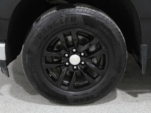 Used 2019 Chevrolet Silverado 1500 LT w/ All-Star Edition image 22