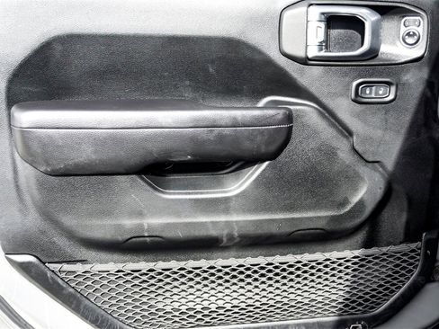 Used 2019 Jeep Wrangler Unlimited Rubicon image 11