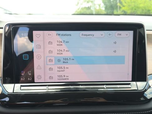 Used 2025 Volkswagen Atlas SE FWD image 18