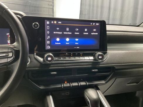 Used 2023 Chevrolet Colorado LT w/ LT Convenience Package image 21