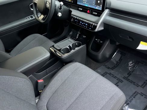 New 2026 Hyundai Ioniq 5 SE image 14