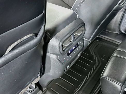 Used 2023 Honda Pilot Elite image 25