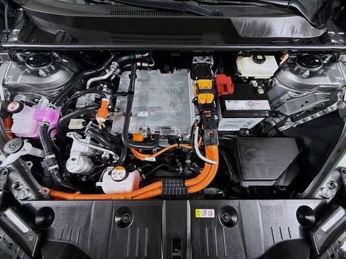 Certified 2026 Toyota bZ FWD image 32