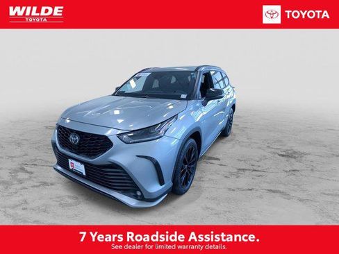 Certified 2025 Toyota Highlander XSE AWD/4WD image 5
