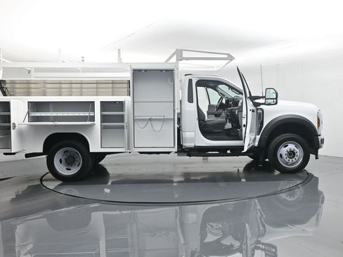 New 2024 Ford F450 XL w/ XL Chrome Package image 4
