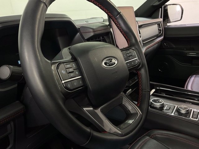 Used 2023 Ford Expedition Limited AWD/4WD image 27