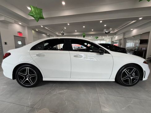 Used 2022 Mercedes-Benz A 220 4MATIC w/ AMG Line image 10