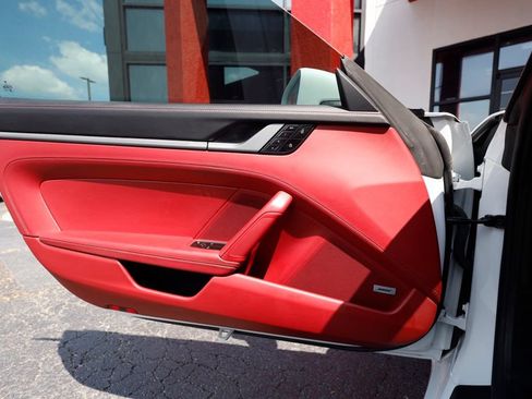 Used 2020 Porsche 911 Carrera RWD image 18
