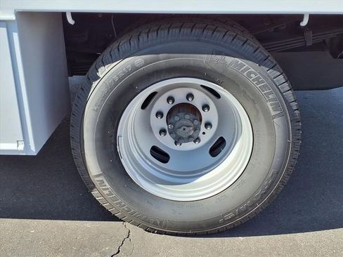 New 2024 Ford F350 XL image 5