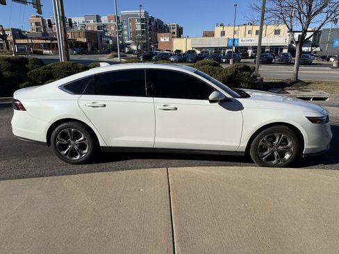 Used 2024 Honda Accord EX image 5