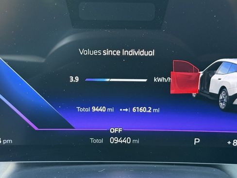 Used 2025 BMW iX xDrive50 image 22