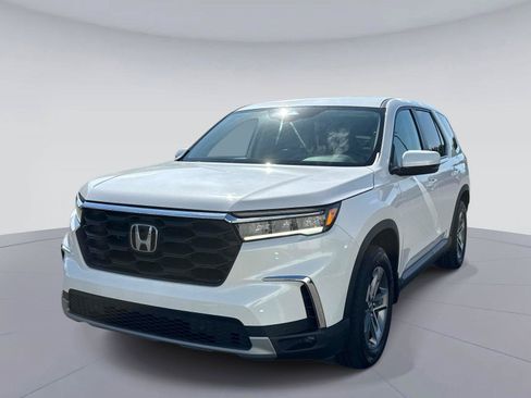 Certified 2025 Honda Pilot EX-L image 8