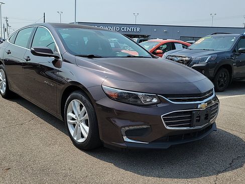 Used 2016 Chevrolet Malibu LT FWD image 1