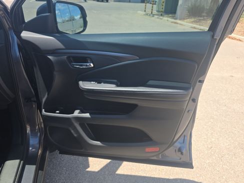 Used 2017 Honda Ridgeline RTL-T image 16