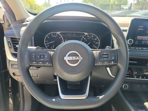 Used 2023 Nissan Rogue SV AWD/4WD image 21