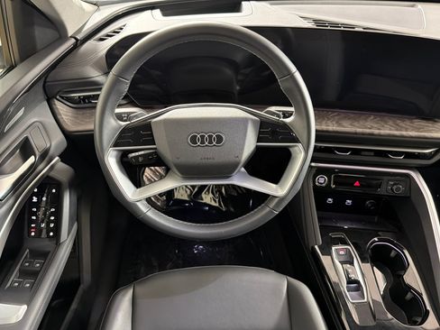 Used 2025 Audi Q5 Premium Plus w/ Premium Plus AWD/4WD image 13