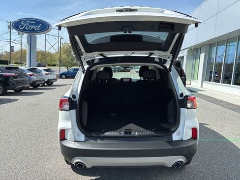 Certified 2022 Ford Escape SEL AWD/4WD image 10