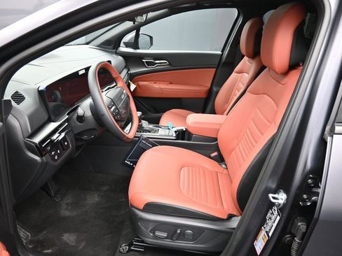 New 2026 Kia Sportage SX FWD image 19