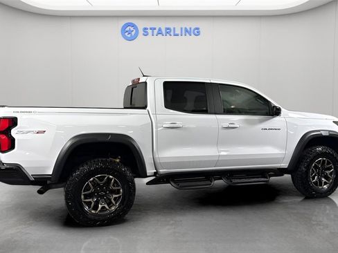 Used 2024 Chevrolet Colorado ZR2 w/ Technology Package image 10