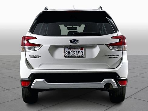 Used 2019 Subaru Forester Touring image 4