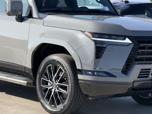 New 2026 Lexus GX 550 AWD/4WD image 4