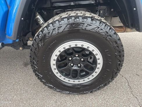 Used 2022 Jeep Gladiator Sport image 17