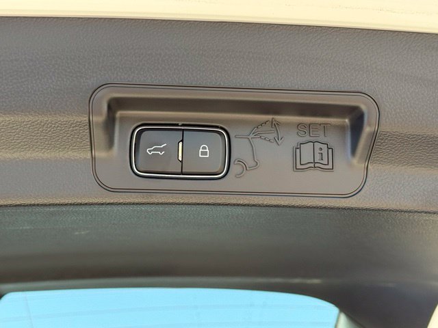 Used 2022 Ford Explorer 4WD image 10
