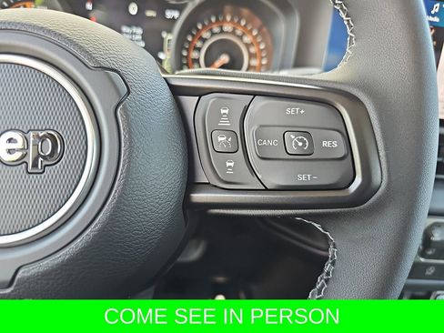 New 2025 Jeep Gladiator Mojave w/ Convenience Group image 17