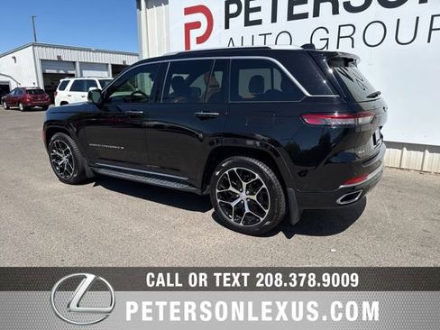 Used 2022 Jeep Grand Cherokee Summit AWD/4WD image 6