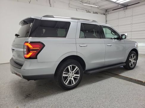 Certified 2024 Ford Expedition Limited AWD/4WD image 3
