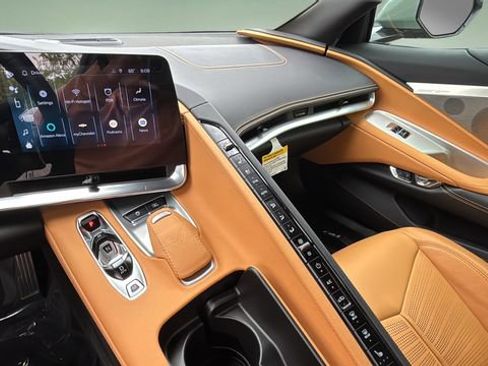 Used 2024 Chevrolet Corvette Stingray Preferred Conv w/ Battery Protection Package RWD image 26