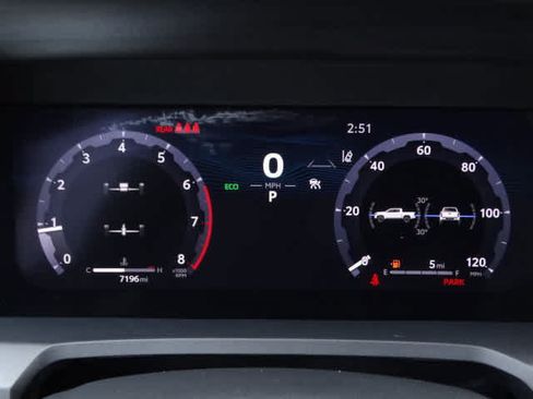 Used 2025 Toyota Tacoma TRD Sport AWD/4WD image 25
