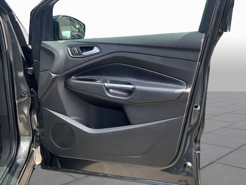 Used 2018 Ford Escape SE w/ SE Sport Appearance Package AWD/4WD image 23