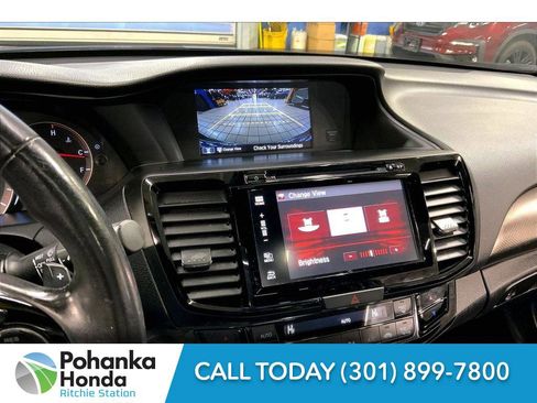 Used 2017 Honda Accord EX-L image 24