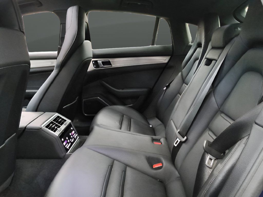 Used 2023 Porsche Panamera 4 w/ Premium Package AWD/4WD image 14