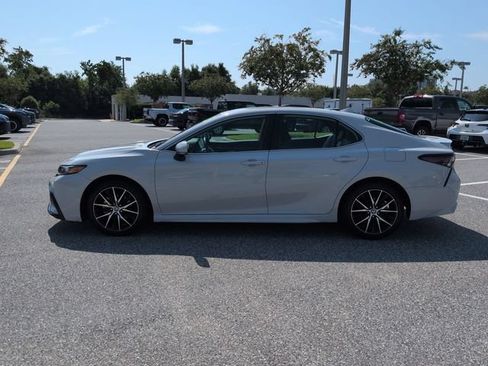 Certified 2023 Toyota Camry SE w/ Convenience Package FWD image 7