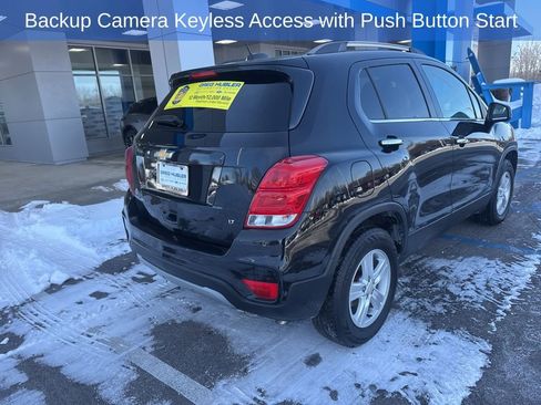 Used 2020 Chevrolet Trax LT w/ LT Convenience Package image 3