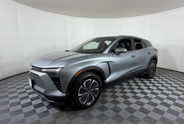 Used 2024 Chevrolet Blazer EV LT AWD/4WD image 2