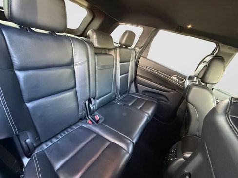Used 2017 Jeep Grand Cherokee Limited AWD/4WD image 18
