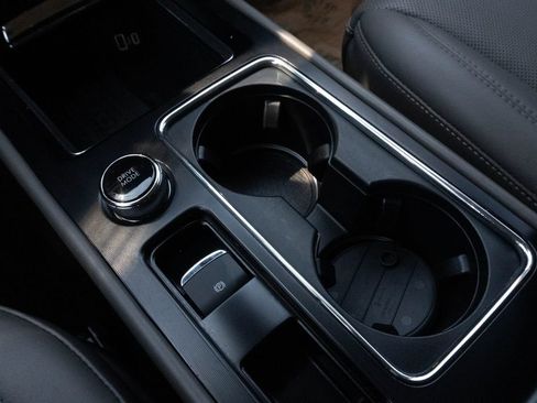 Used 2025 Lincoln Corsair Reserve FWD image 28