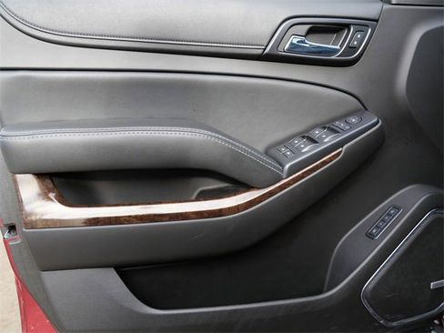 Used 2017 Chevrolet Tahoe LT image 11