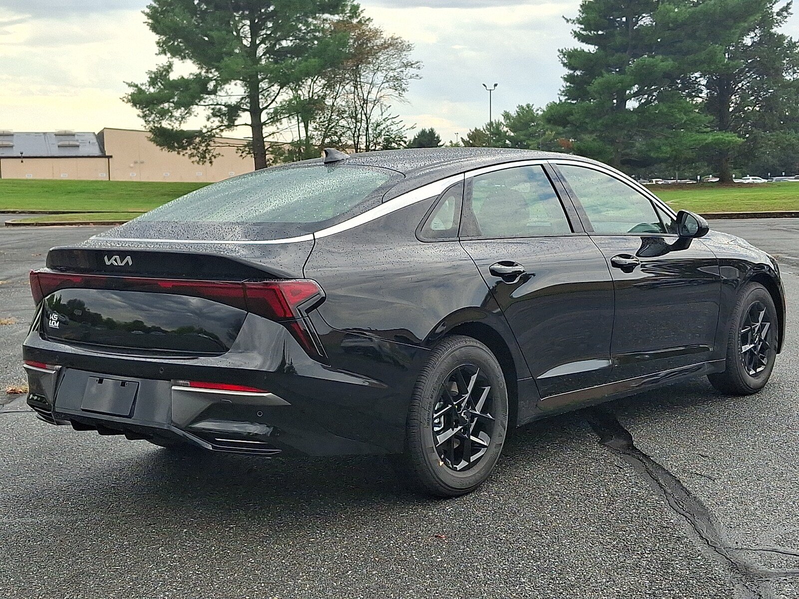 New 2027 Kia K5 LXS FWD image 3