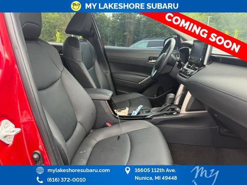 Used 2022 Toyota Corolla Cross XLE AWD/4WD image 17