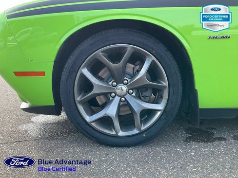 Used 2015 Dodge Challenger R/T w/ Quick Order Package 28B R/T RWD image 30